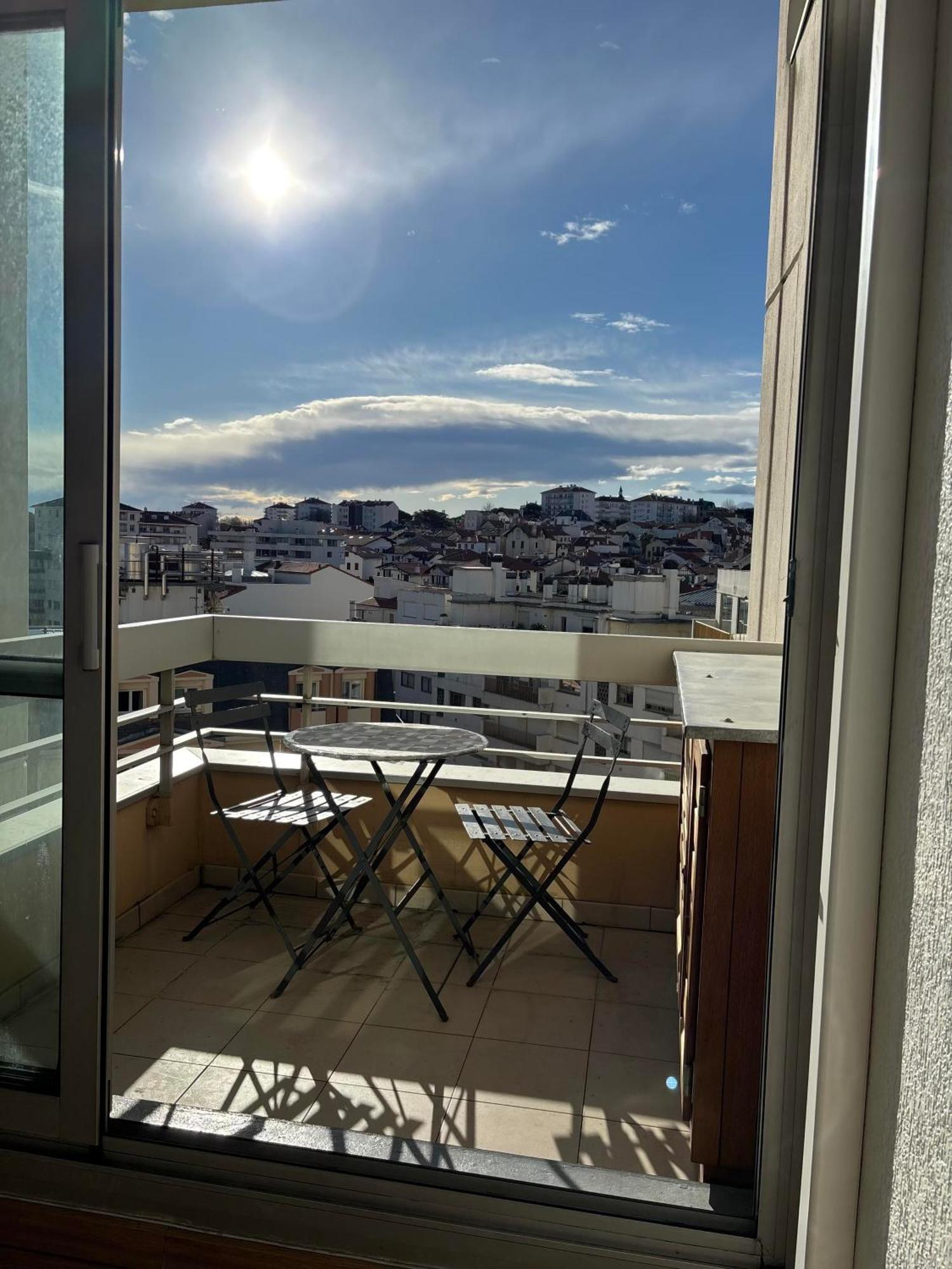 Studio Et Piscine Sur La Grande Plage Μπιαρίτζ Εξωτερικό φωτογραφία